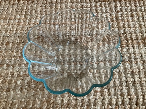 Vintage Pyrex 23cm 824 Fluted Clear Glass Jelly Trifle Brioche Bowl France - Picture 3 of 9