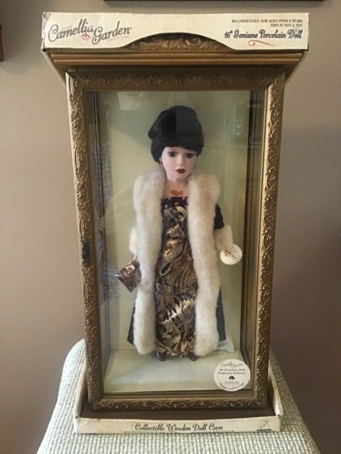 2000 camellia garden 16 porcelain doll