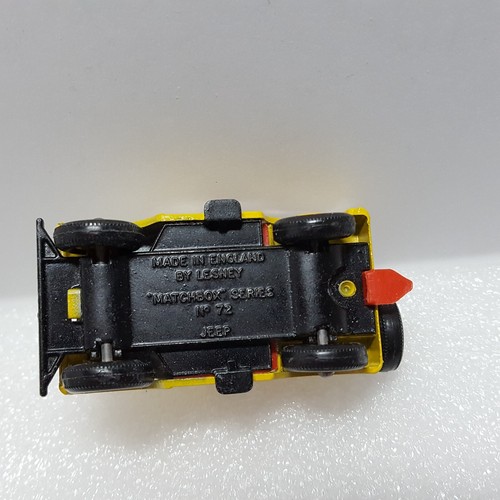 Lesney Matchbox Regular Wheels #72 Standard JEEP CJ5 w/ Original "F" Series Box - Picture 8 of 14