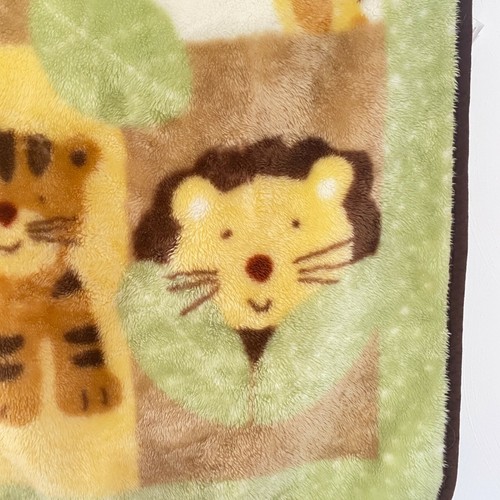 Just Born Green Baby Blanket Elephant Giraffe Lion Tiger Fuzzy Shaggy Brown Trim - Picture 5 of 6