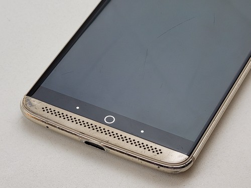 ZTE Axon 7 (ZTEA2017U) 64GB (GSM Unlocked) Dual SIM - *PLEASE READ* - J6515 - Picture 5 of 8