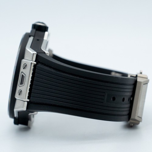 Hublot Big Bang E 42mm Wristwatch 440.NX.1100.RX Titanum with Box and Papers - 第 5/9 張圖片
