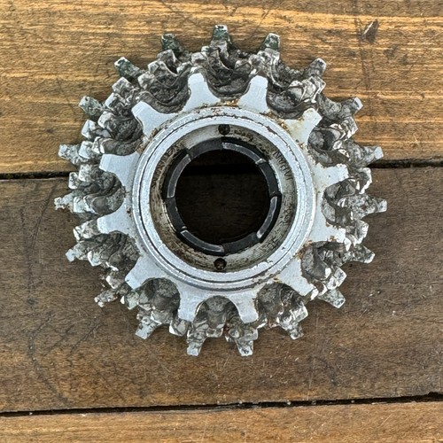 Vintage Suntour Winner 7 Speed Freewheel 19 Tooth 12 Tooth 7s 4 Prong Cob A4 - Picture 2 of 16