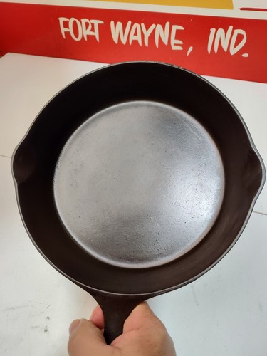 Vollständig restaurierte Lieblings Gusseisen Pfanne Bratpfanne 10" gewürzt flach - Bild 4 von 9
