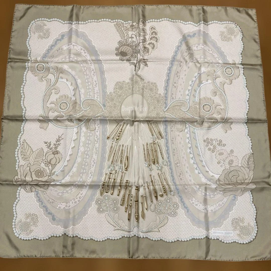 Hermes — Authentic HERMES “Les Doigts de Fée”  Scarf Silk Multicolor SK1543