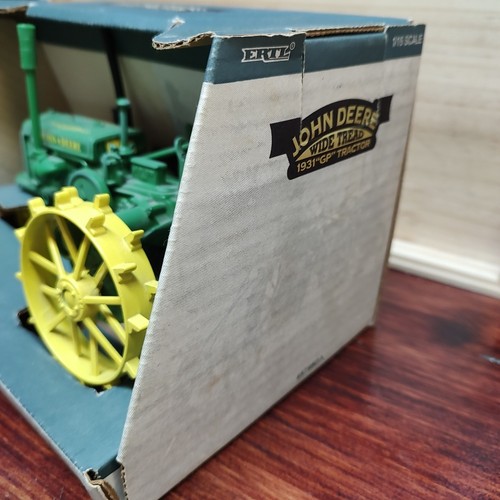 Ertl 1/16 Collector's Edition John Deere 1931 Wide Tread "GP" Tractor #5798DA - Picture 6 of 11