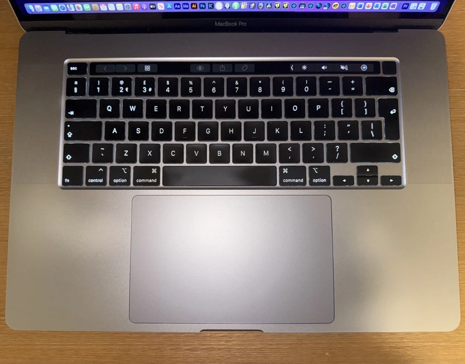 Apple MacBook Pro - 16 inch -Intel i7 - 32GB RAM - 512GB SSD - ABLETON & LOGIC! - Image 2 of 4