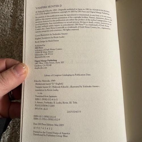 Vampire Hunter D Novel Volume 1 1st English Edition By Hideyuki Kikuchi 2005 - Imagen 4 de 6