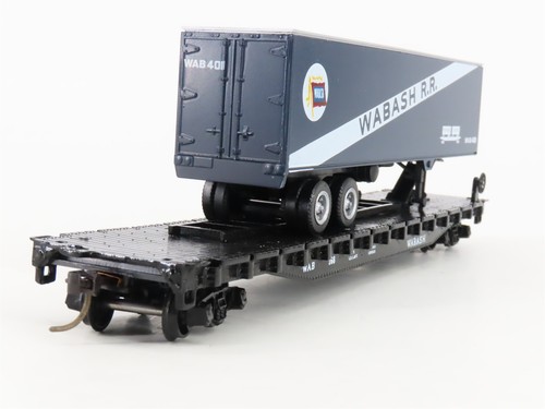 HO Scale Con-Cor 0001-009155 WAB Wabash Railroad 54' Flat Car #168 w/ Trailer - Picture 6 of 15
