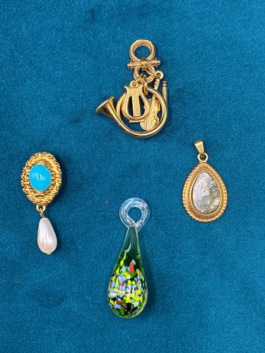 Vintage goldfarbener Anhänger Konvolut Glasstein - Bild 1 von 7