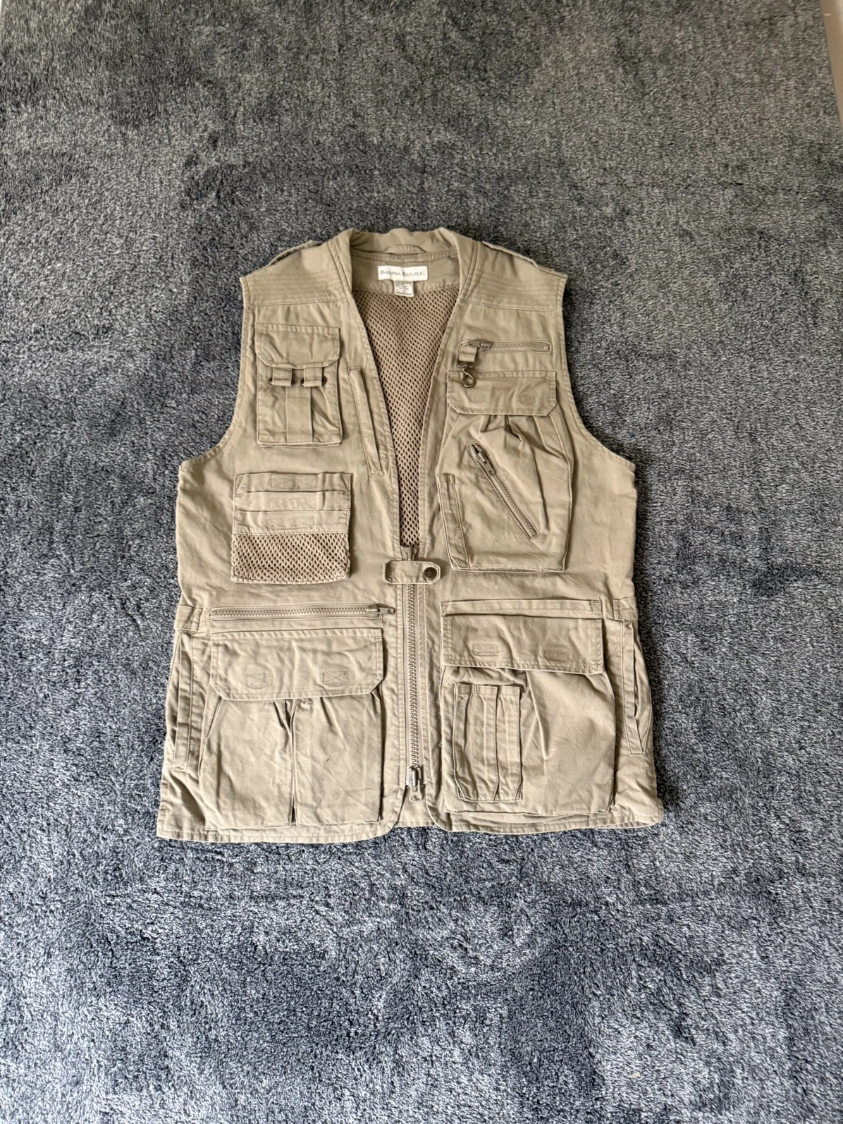 Vintage Banana Republic Safari Photography Vest Men’s Small Tan Travel Utility
Opens in a new window