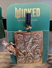 Universal Studios Wicked For Good Scarecrow Moving Transition Pin New 2025