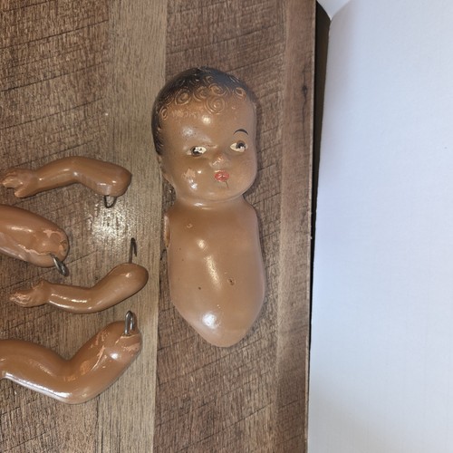 Vintage 10 Zoll Puppe Teile bemalte Augen Komposition 1940er Original Kleidung Spielzeug - Bild 13 von 14