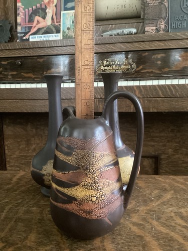 Royal Haeger Earth Wrap Lava Finish Ceramic Pitcher and Flower Vases - Picture 2 of 14