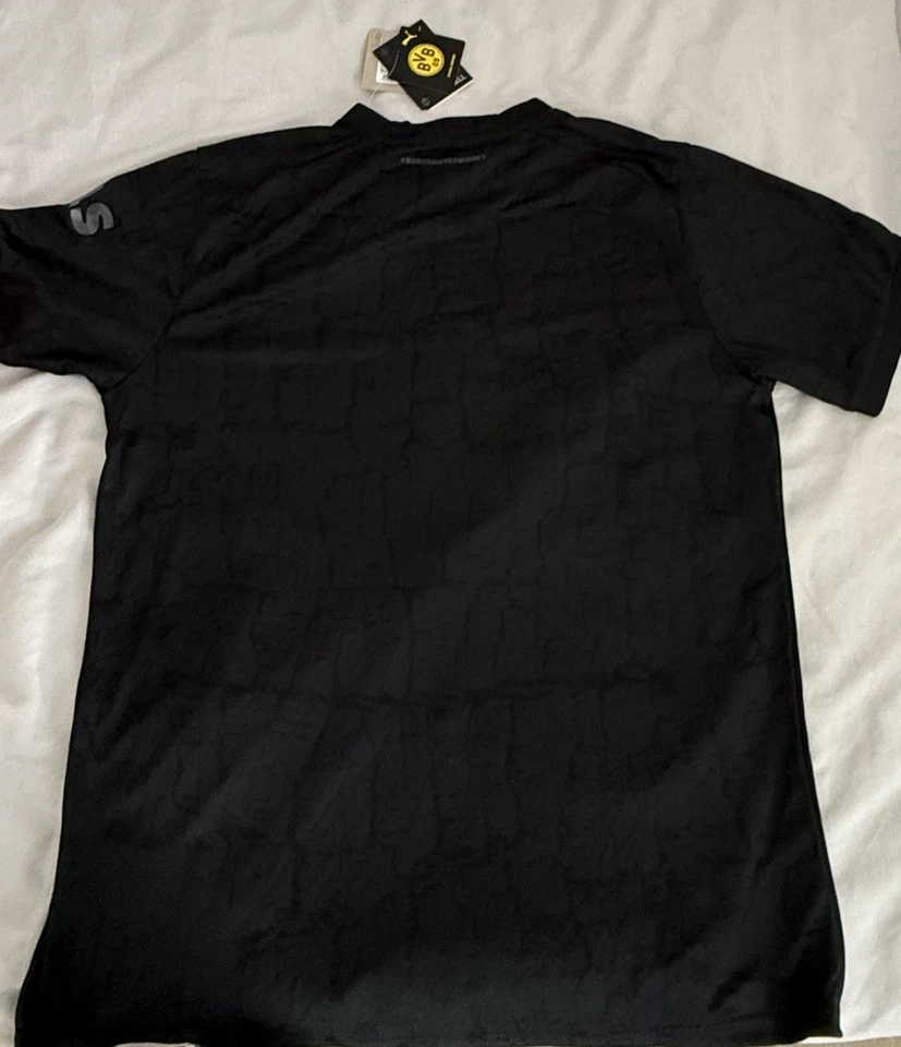  BVB Sondertrikot Kohle und Stahl  2024 Gr.L incl. OVP und geprägten Kohlestück  - Bild 2 von 4