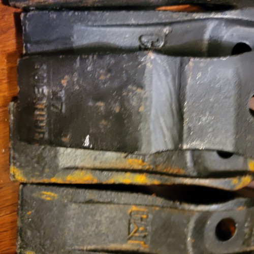 8 Qty Genuine OEM Caterpillar CAT 132-4720 Uni-Loader Bucket 1324720 Teeth - Picture 4 of 7