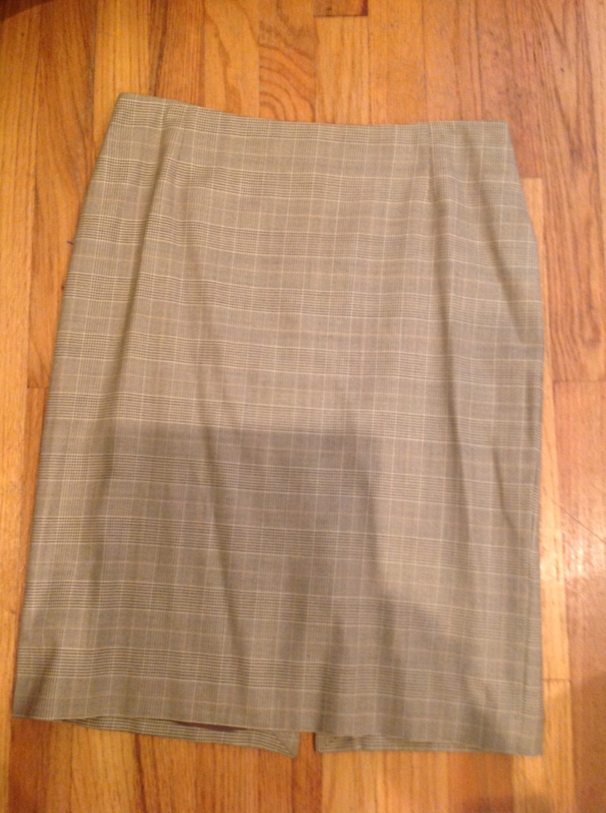 CH Carolina Herrera NY Pencil Rock Checkerot Plaid Beige Wolle Silk Größe 12 CH Carolina Herrera NY Pencil Rock Checkerot Plaid Beige Wolle Silk Größe 12