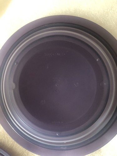 Tupperware Flat Out Purple Bowl w/ Seal Round Collapsible Container 4 Cups New - Picture 2 of 4