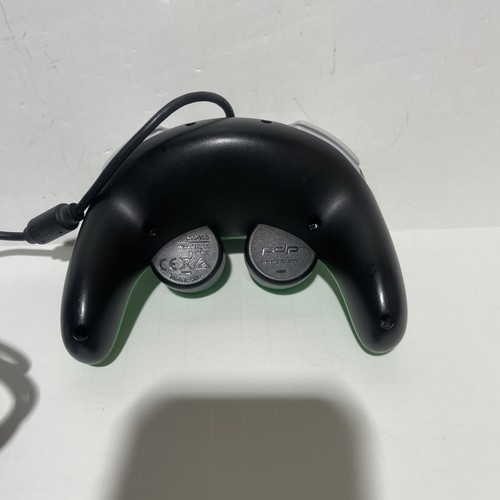 Nintendo Switch PDP Wired USB Fight Pad Pro Controller - Luigi Green 500-100 - Picture 5 of 6