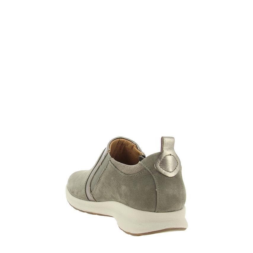 Zapatos Clarks de mujer elaborados en nobuck en Color rojoonde taupe, con puntera rojoonde Color d0dfef Zapatos Clarks de mujer elaborados en nobuck en Color rojoonde taupe, con puntera rojoonde Color d0dfef