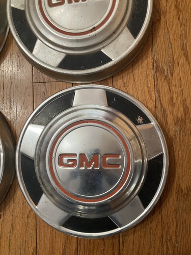 4 Vintage GMC Truck Dog Dish Hubcaps 70s-80s - Picture 5 of 7