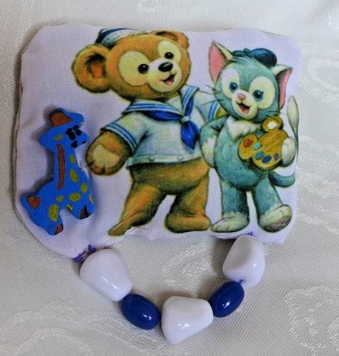 Broche hecho a mano cuentas de tela alfiler único en su tipo regalo de artista - Imagen 11 de 12