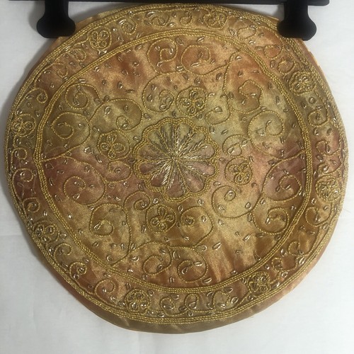 FUNDA DE ALMOHADA MANDALA COJÍN REDONDA FLORAL LENTEJUELAS ORO DISEÑO CUERDA MULTICOLOR - Imagen 7 de 12