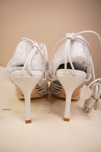Country Road Shoes Size 35 / 4 Strappy High Heels Peep Toe Stiletto Sandal White - Picture 5 of 15