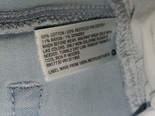 Cat & Jack Super Stretch Light Was Denim Blue Jean Shorts Junior's Size L 10/12 - Picture 9 of 10