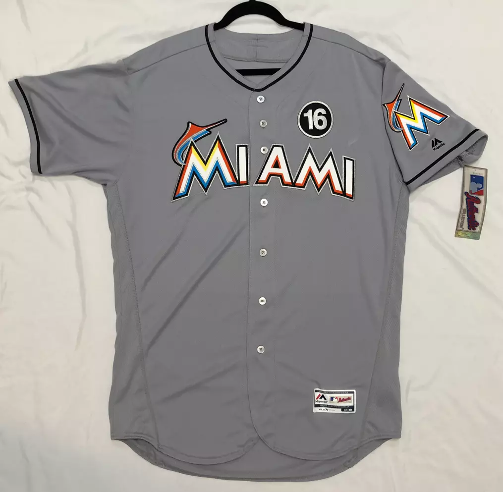 Majestic AUTHENTIC SIZE 50 2XL, MIAMI MARLINS GRAY FLEX BASE ON