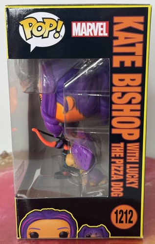Funko POP! Marvel Kate Bishop Con Fortuna #1212 Bersaglio Luce Nero Esclusivo - Foto 5 di 7