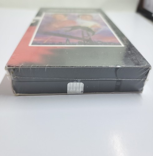 Star Trek IV: The Voyage Home (VHS, 1991) Shatner,Nimoy RARE WIDESCREEN -SEALED - Picture 2 of 7