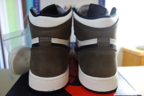 Air Jordan 1 Retro High OG GS "Mocha" Sail/Black-Dark Mocha 575441 105 - Picture 4 of 18
