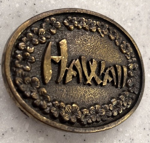 Vintage HAWAII Messing Gürtelschnalle mit floralem Lei Bordüre ~ 70er Jahre ~ Reise - Bild 2 von 6