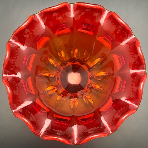 Viking Glass Amberina Footed Compote Art Glass Made in USA 8" dia x 3.25" tall - Picture 4 of 8