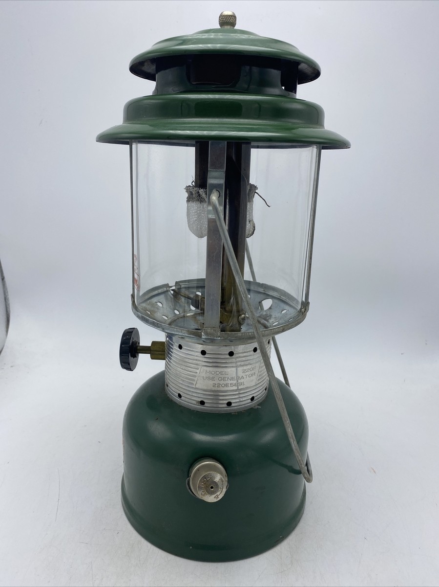 vintage us coleman 220F 228F 66年　キャンプ COLEMAN MODEL 220F 228F 1966 GREEN DOUBLE MANTEL LANTERN