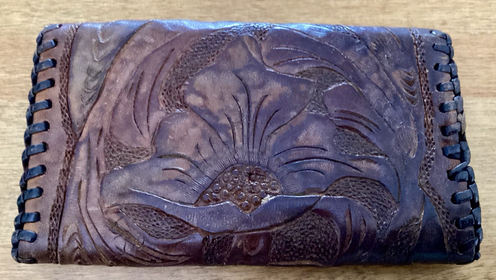 Picture 2 of 5