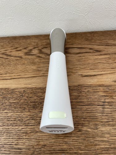 AGE-R Medicube DERMA ATS AIR SHOT Elektrische Mikronadeln aus Japan getestet - Bild 17 von 23