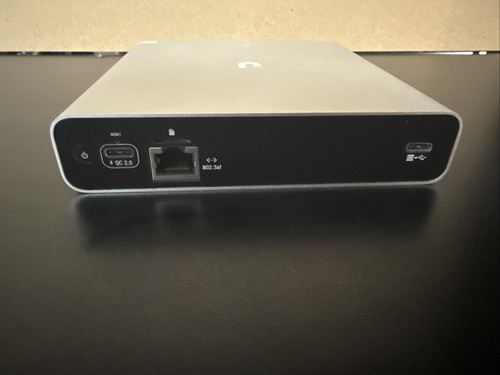 Ubiquiti UniFi Cloud Key Gen2 Plus Networking Device- UCK-G2-PLUS - Photo 3/6