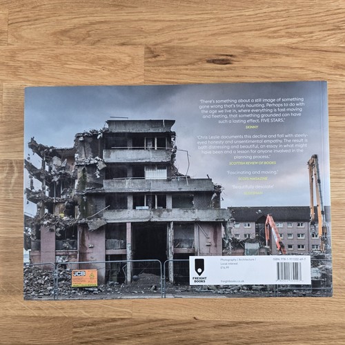 Disappearing Glasgow: A Photographic Journey Signed by Chris Leslie Paperback - Foto 4 di 19