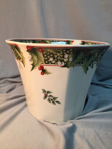 RARE Spode Christmas Tree Annual Poinsettia Cachepot /Planter (Star Border) 2006 - Picture 3 of 6