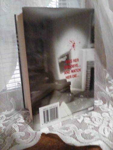 Kiss Her Goodbye von Wendi Corsi Staub Großdruck Hardcover - Bild 4 von 4