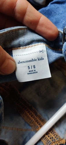 Abercrombie Kids Girls Kids Blue Denim Romper Shorts With Pockets Size 5/6 - Picture 3 of 8