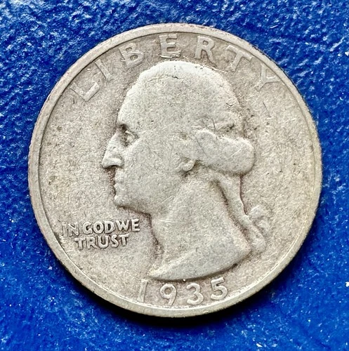 1935 Washington Quarter. 90% Silver.     F-VF Condition. Charity Auction. ￼