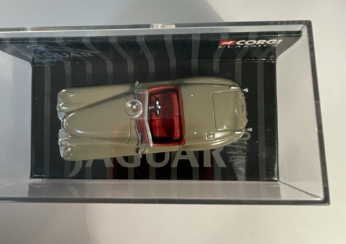 CORGI CLASSICS JAGUAR XK120 OPEN TOP IN ORIGINAL DISPLAY CASE #02902 - Picture 2 of 7