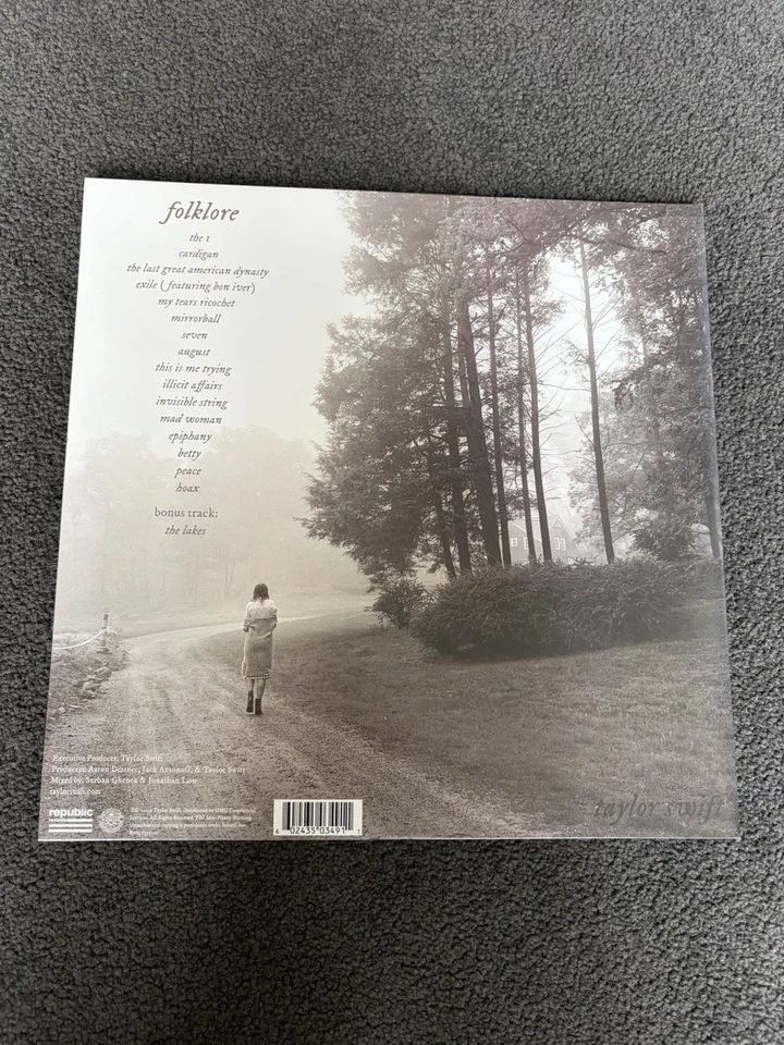 Betty’s Garden Folklore Marbled Variant Taylor Swift - Image 2 of 4