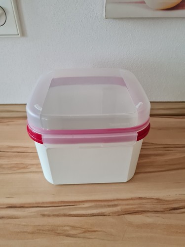 Tupperware Bellevue