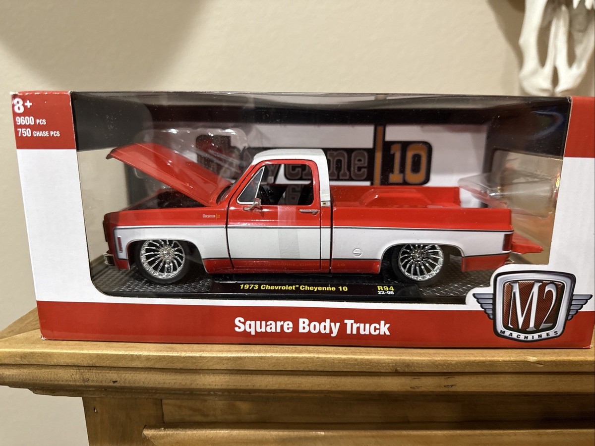 M2 MACHINES 1:24 SQUARE BODY 1973 Chevrolet Cheyenne 10 HARD