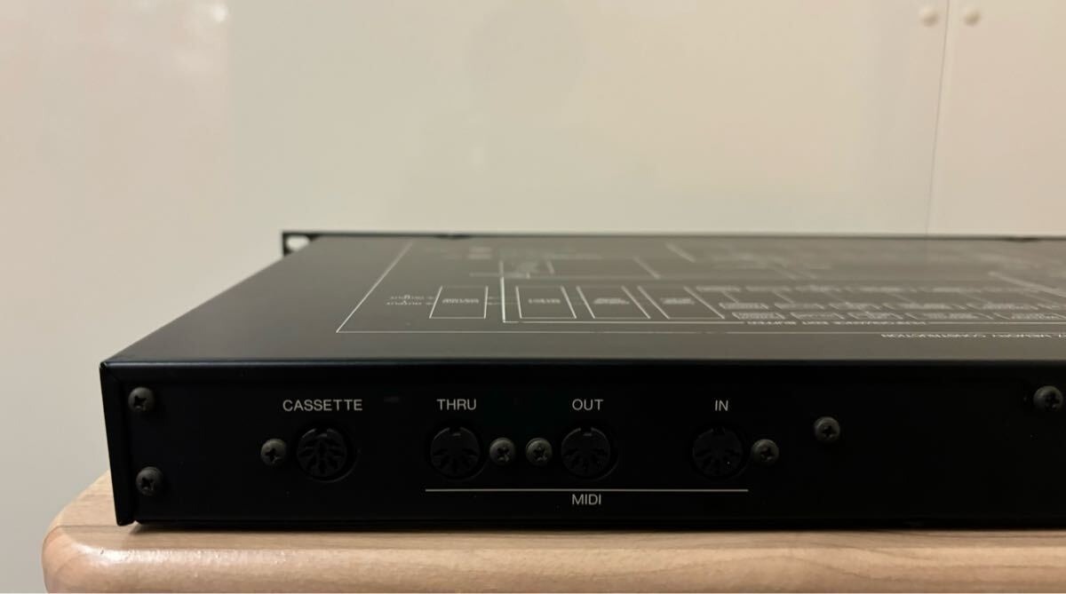 Yamaha TX81Z FM Tone Generator MIDI Synthesizer Rack Mount