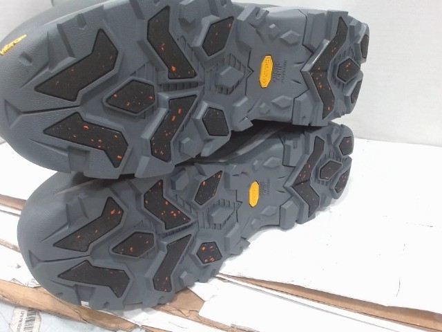 Picture 4 of 6